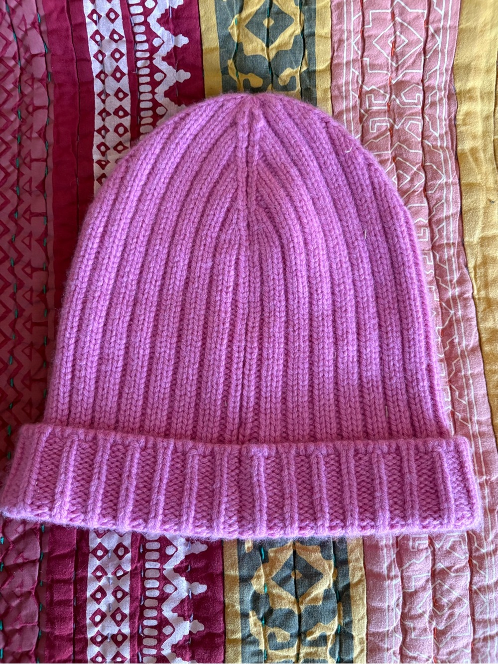 freecity Pink Ribbed Knit Cashmere Beanie